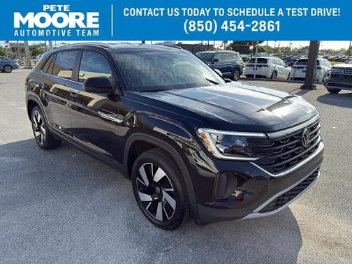 Deep Black Pearl Effect 2025 Volkswagen Atlas Cross Sport 2.0T SE w/ Technology SUV