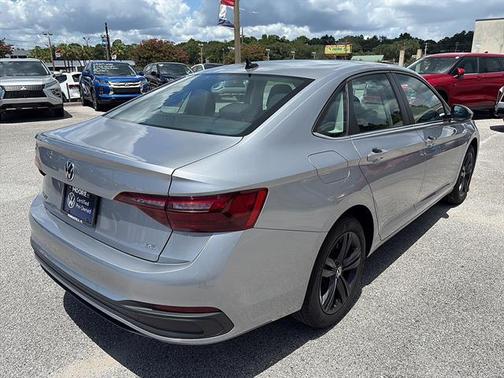 Pyrite Silver Metallic 2023 Volkswagen Jetta 1.5T SE