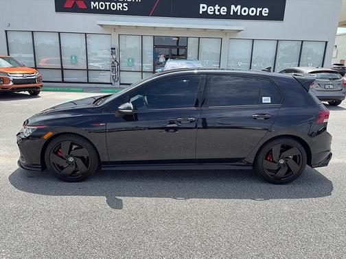 Deep Black Pearl Effect 2024 Volkswagen Golf GTI 2.0T S