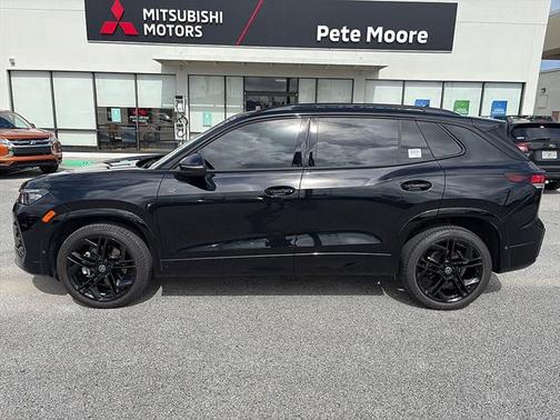 Deep Black Pearl Effect 2025 Volkswagen Tiguan 2.0T SE R-Line Black