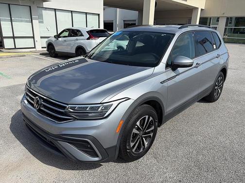 Pyrite Silver Metallic 2023 Volkswagen Tiguan 2.0T S