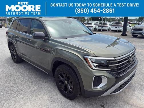 Avocado Green Pearl 2025 Volkswagen Atlas 2.0T Peak Edition