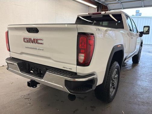 2026 GMC Sierra 2500 SLE
