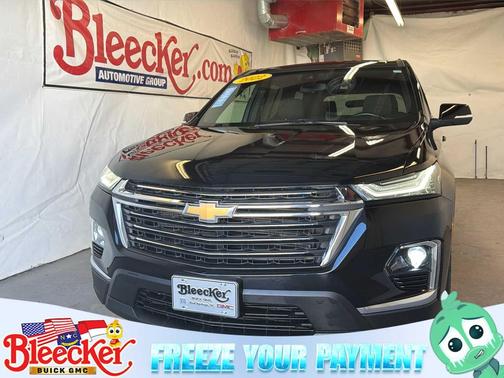 2022 Chevrolet Traverse LT Cloth