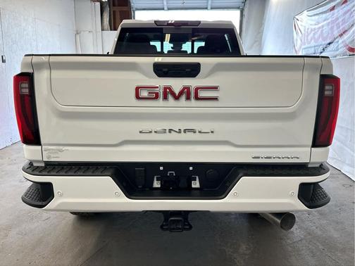2025 GMC Sierra 2500 Denali