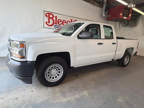 Summit White 2019 Chevrolet Silverado 1500 WT