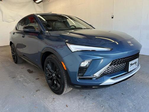 Ocean Blue Metallic 2026 Buick Envista Sport Touring FWD