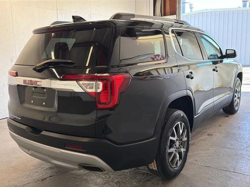 2023 GMC Acadia FWD SLT