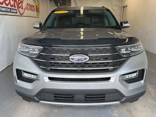 Iconic Silver Metallic 2023 Ford Explorer XLT