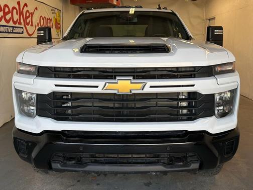 2025 Chevrolet Silverado 2500 Custom