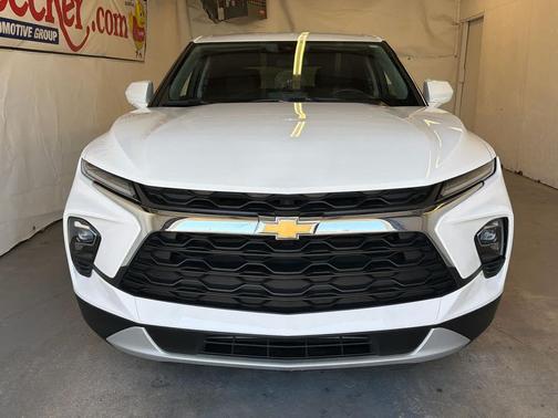 Summit White 2025 Chevrolet Blazer 2LT