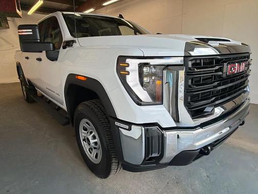 Summit White 2026 GMC Sierra 2500 Pro