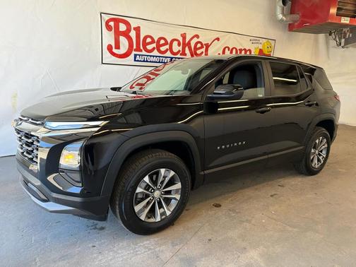 Mosaic Black Metallic 2025 Chevrolet Equinox 1LT