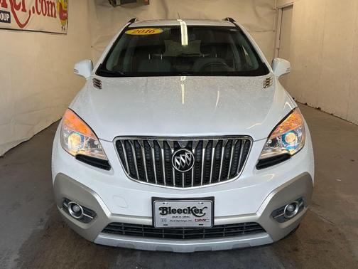 White Pearl Tricoat 2016 Buick Encore Convenience