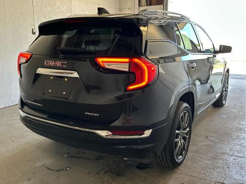 2022 GMC Terrain Denali