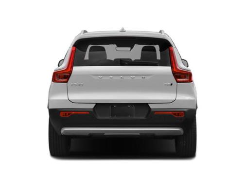 BLACK 2019 Volvo XC40 T5 Momentum