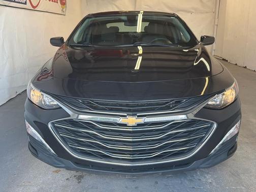 Dark Ash Metallic 2022 Chevrolet Malibu FWD LT