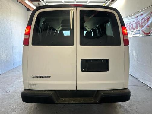 2019 Chevrolet Express 2500 LS