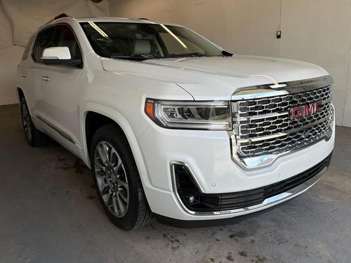 White Frost Tricoat 2023 GMC Acadia Denali