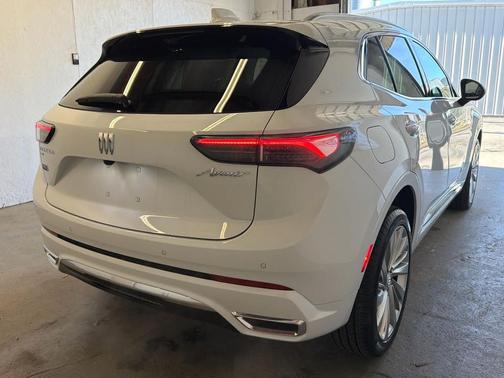 Iridescent White Tricoat 2026 Buick Envision Avenir AWD