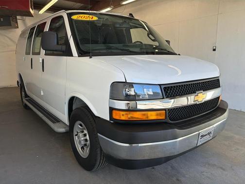 2024 Chevrolet Express 2500 RWD 2500 Regular Wheelbase WT