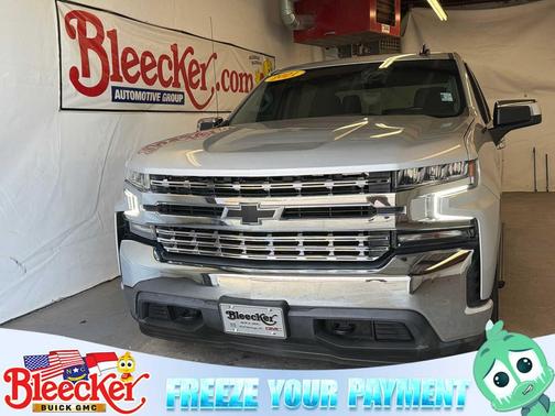 Silver Ice Metallic 2021 Chevrolet Silverado 1500 LT Truck