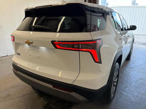 Summit White 2025 Chevrolet Equinox 1LT