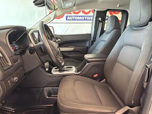 Satin Steel Metallic 2022 Chevrolet Colorado LT