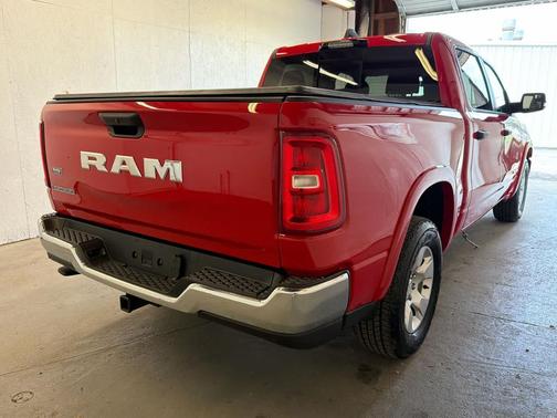 Flame Red Clearcoat 2025 RAM 1500 Big Horn/Lone Star