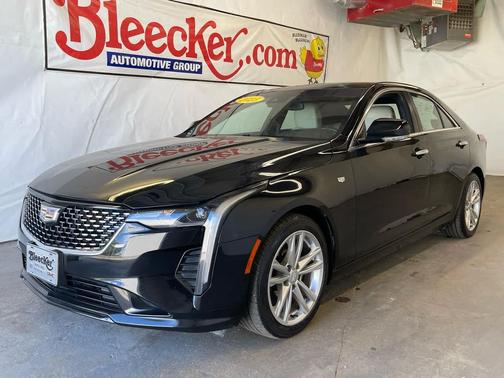 2023 Cadillac CT4 Luxury