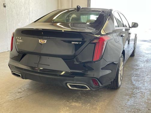 2023 Cadillac CT4 Luxury