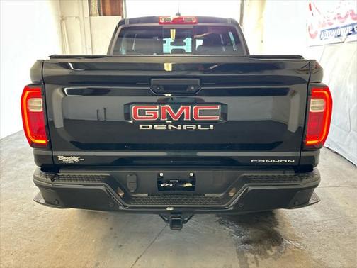 2024 GMC Canyon Denali
