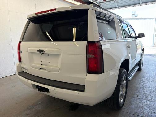 Summit White 2017 Chevrolet Tahoe LT
