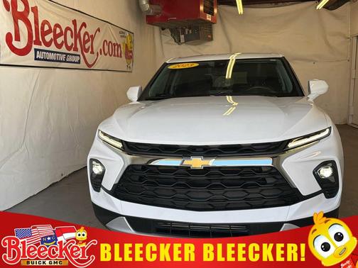 Summit White 2023 Chevrolet Blazer 2LT