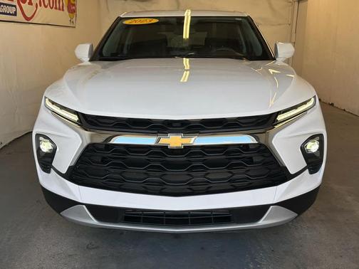 Summit White 2023 Chevrolet Blazer 2LT