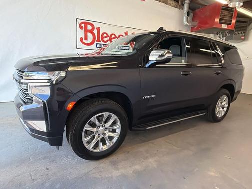 Dark Ash Metallic 2024 Chevrolet Tahoe Premier