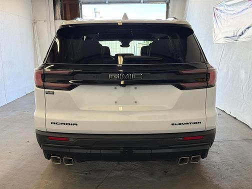 2026 GMC Acadia Elevation FWD
