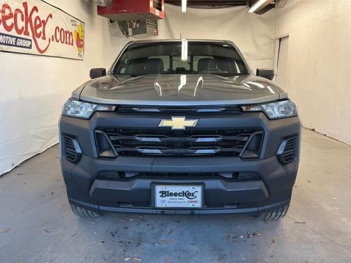 2024 Chevrolet Colorado WT
