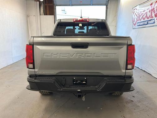 2024 Chevrolet Colorado WT