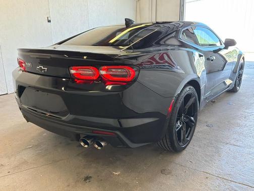Black 2022 Chevrolet Camaro RWD Coupe LT1