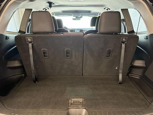 Crystal Black Pearl 2021 Honda Pilot 2WD Special Edition