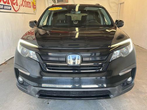 Crystal Black Pearl 2021 Honda Pilot 2WD Special Edition