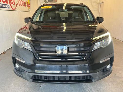 Crystal Black Pearl 2021 Honda Pilot 2WD Special Edition