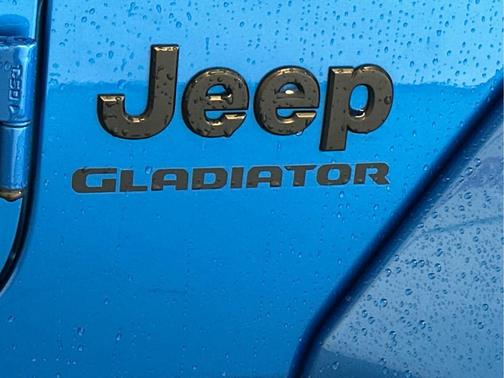 2021 Jeep Gladiator Willys 4x4