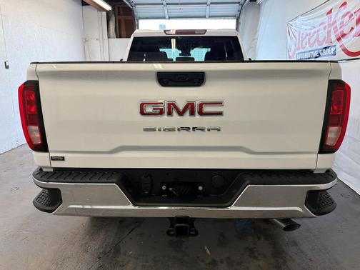 Summit White 2026 GMC Sierra 2500 Pro