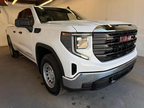 Summit White 2026 GMC Sierra 1500 Pro
