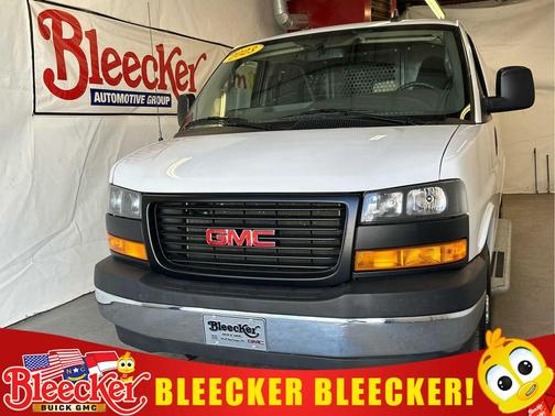 2023 GMC Savana 2500 Work Van