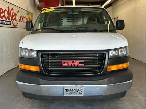 2023 GMC Savana 2500 Work Van