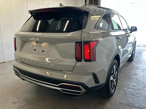 2022 Kia Sorento EX