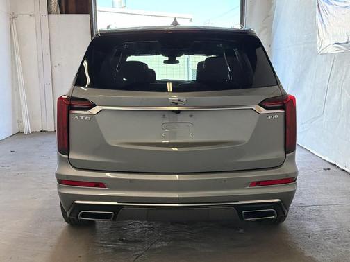 2025 Cadillac XT6 Premium Luxury FWD